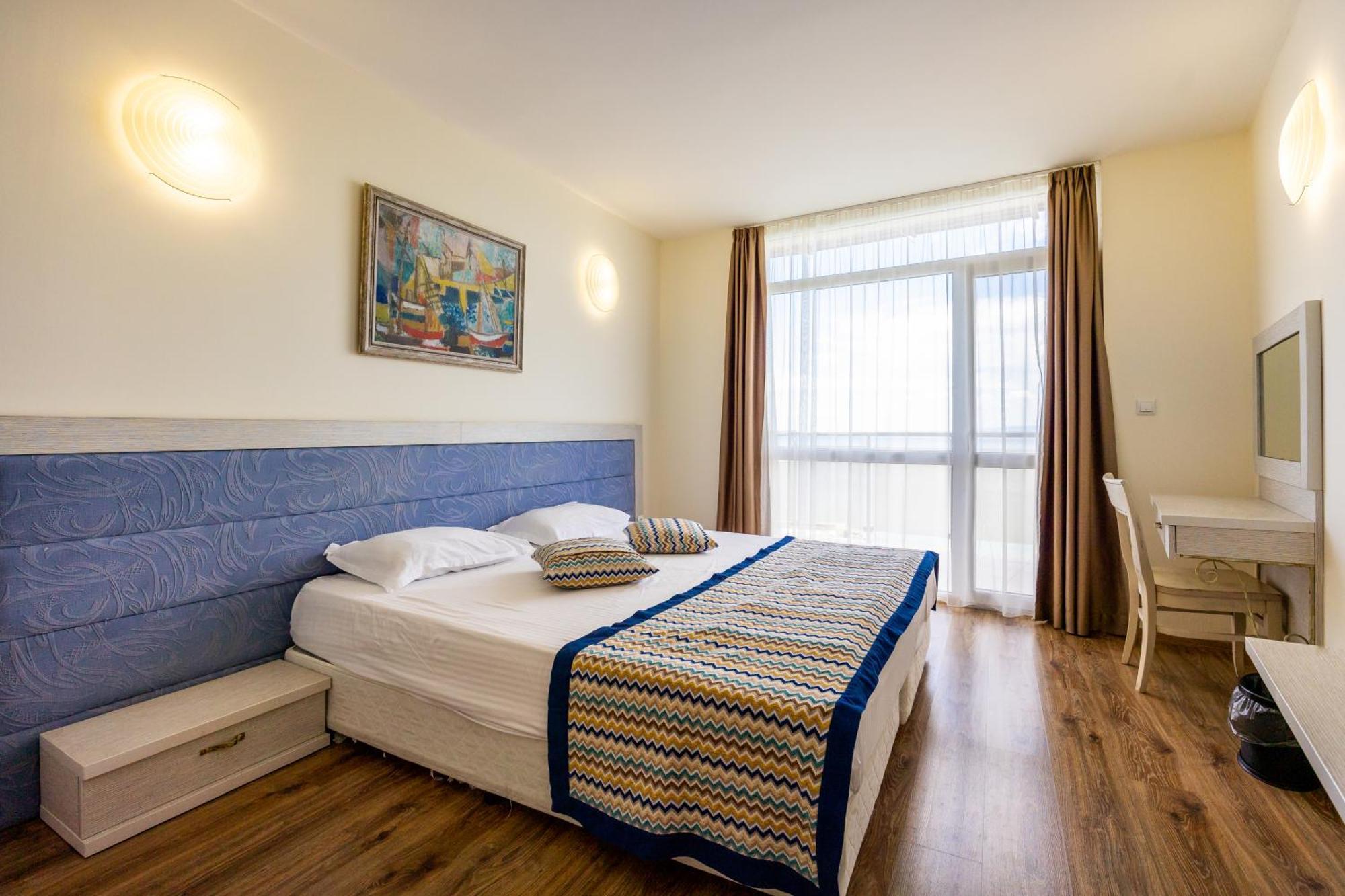 Royal Bay Resort Balchik Exterior photo