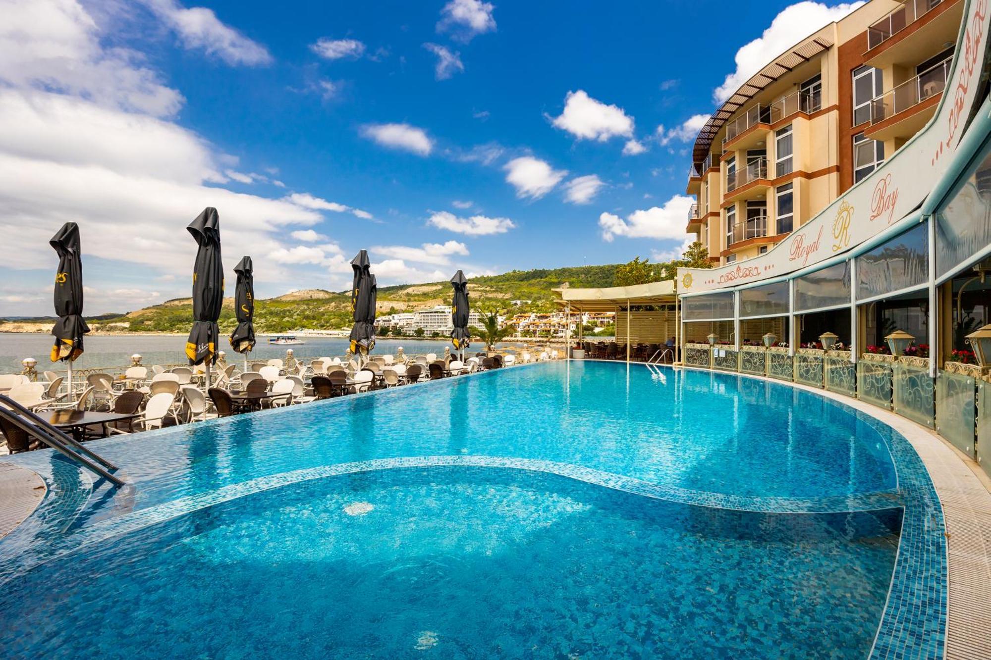 Royal Bay Resort Balchik Exterior photo